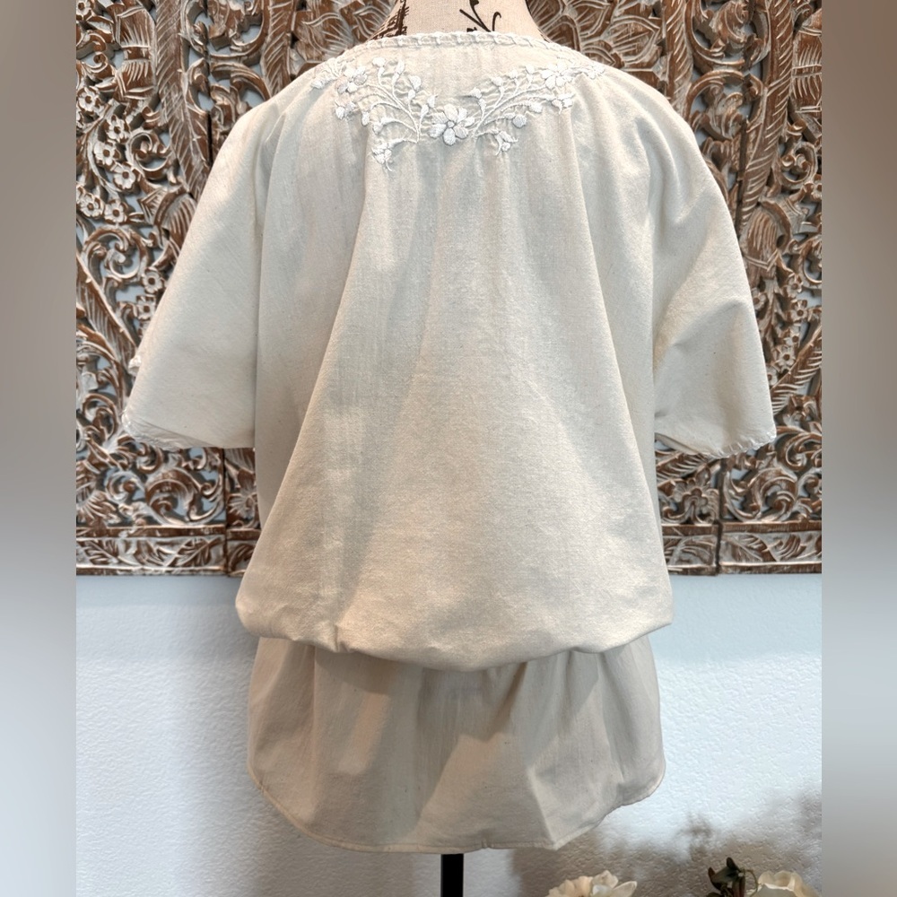 Memory Cream w/White Floral Embroidery 100% Cotton Cinched Waist Blouse- size L - Picture 2 of 14